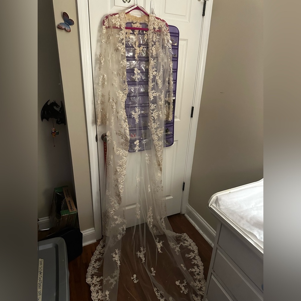 Delicate Cream Floral Lace wedding dress overcoat